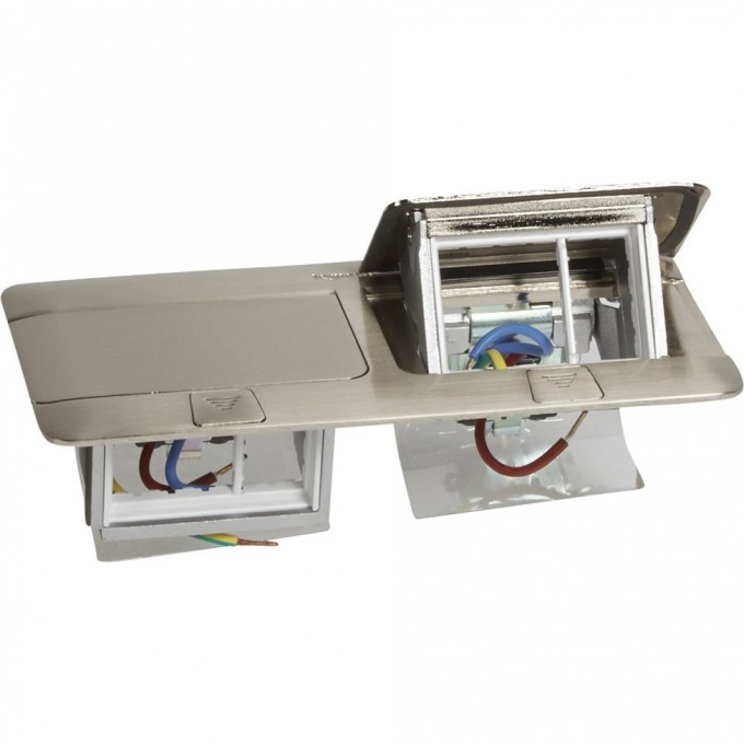 Выдвижной розеточный блок LEGRAND неукомплектованный IP 40 6 модулей нержавеющая сталь 054022