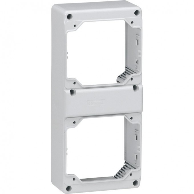 Лицевая панель LEGRAND P17 Tempra Pro 280x125 2 розетки 16 А c блокировкой-выключателем белый 057723