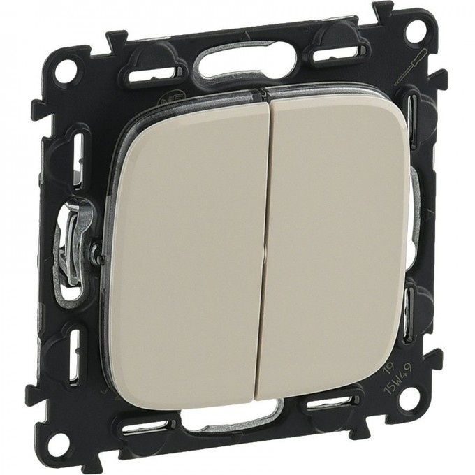 Выключатель Valena ALLURE двухклавишный 10А 250В с лицевой панелью безвинтовые зажимы слоновая кость 752805