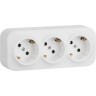 Розетка LEGRAND Quteo тройная с заземлением 3х2К+З с защитными шторками, белый 782238
