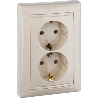 Розеточный блок LEGRAND Valena немецкий стандарт 2х2К+3 укомплектованный слоновая кость Розеточный блок LEGRAND Valena немецкий стандарт 2х2К+3 укомплектованный слоновая кость