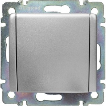 Силовая розетка LEGRAND Valena 2К+3 с откидной крышкой на винтах 10/16 А 230/250 В алюминий